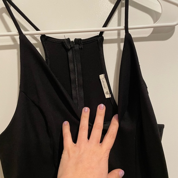 Soprano Lace Bodycon Dress Fitted night-out prom mini dress - Picture 6 of 8